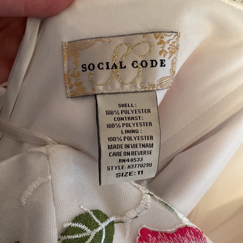 EUC Strapless Embroidered Prom Dress - Picture 9 of 13